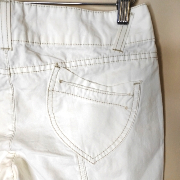 Vintage Y2K No Boundaries Bermuda Shorts Juniors 7 NWT Low Rise Deadstock Denim - Picture 6 of 10